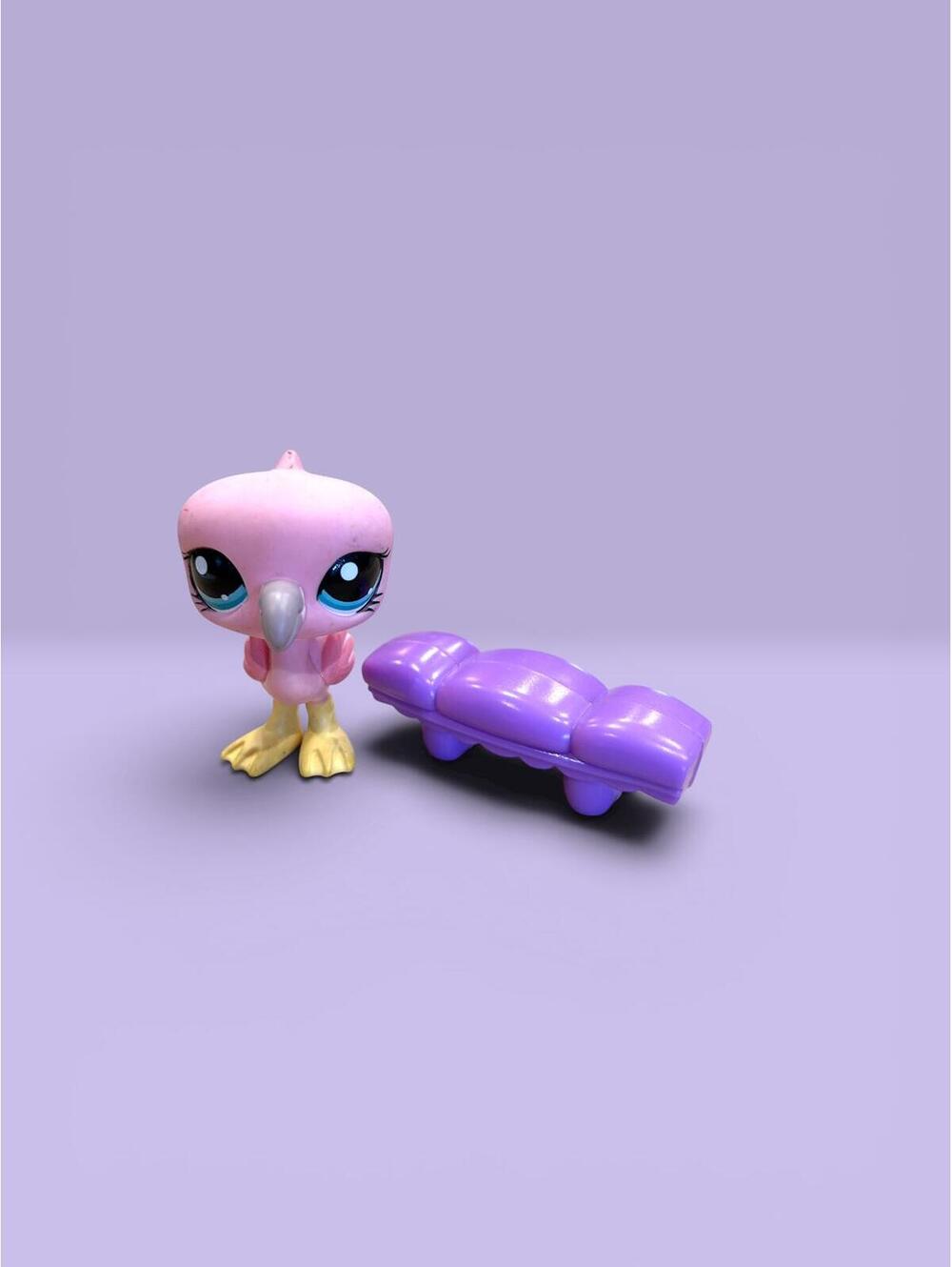 Littlest Pet Shop Flamingo #1024 LPS with Couch Accessory
